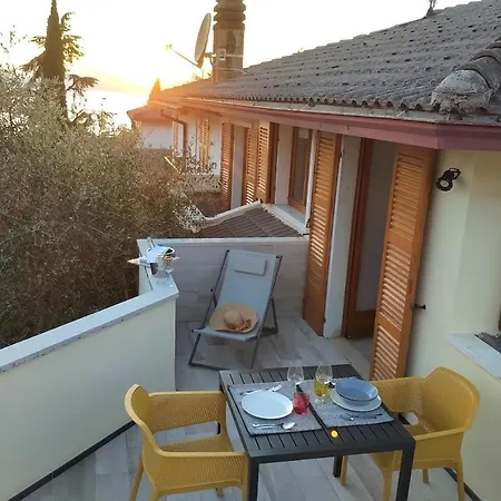 Terrazza Con Vista Apartment