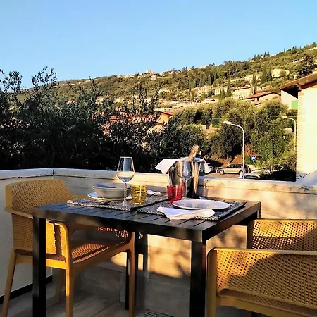 Terrazza Con Vista Apartment Torri Del Benaco